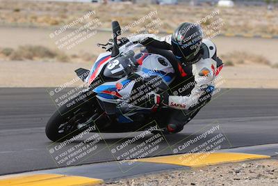 media/Dec-17-2022-SoCal Trackdays (Sat) [[224abd9271]]/Turn 9 Inside (1pm)/